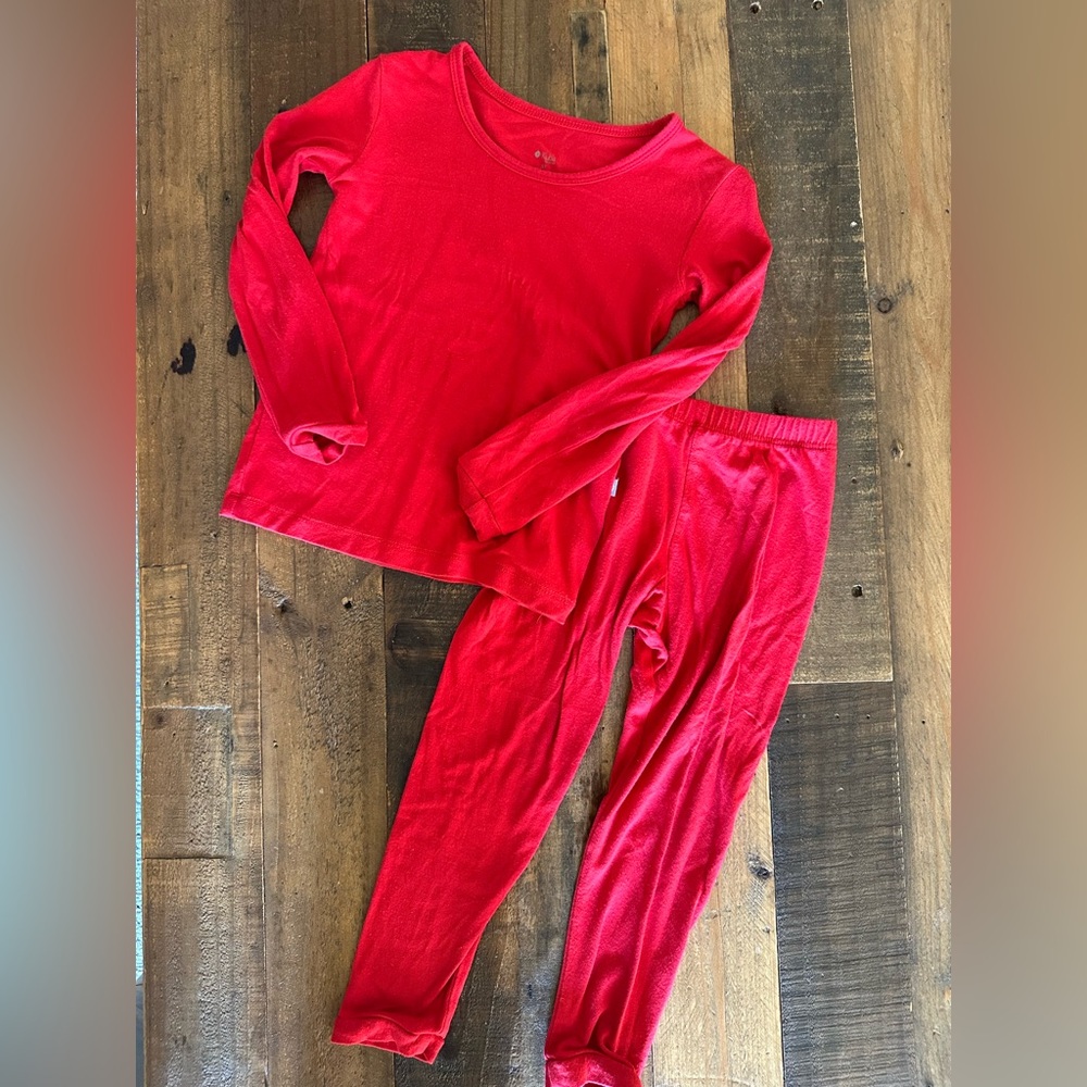 Kyte Baby long sleeve pajamas size 3T